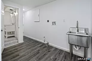 110 Roger White Dr, New Haven, CT 06511 - Photo 25