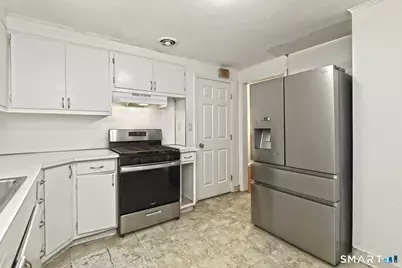 110 Roger White Drive, New Haven, CT 06511 - Photo 15