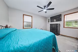 33 Red Robin Rd, Naugatuck, CT 06770 - Photo 13