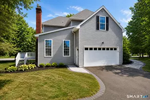 2 Ellsworth Pl, Avon, CT 06001 - Photo 3