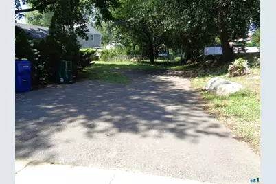 318 Stonybrook Road, Stratford, CT 06614 - Photo 7