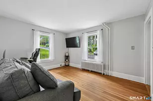10 Middle Ln, Simsbury, CT 06070 - Photo 9