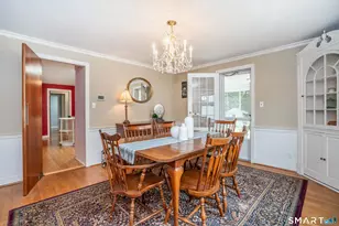 2425 Albany Ave, West Hartford, CT 06117 - Photo 9