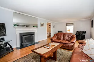 2425 Albany Ave, West Hartford, CT 06117 - Photo 11