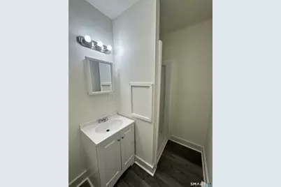 7 Prest Street #4, New London, CT 06320 - Photo 5