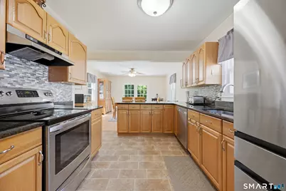 31 Roseleah Drive, Waterford, CT 06385 - Photo 19