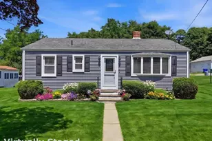 31 Roseleah Dr, Waterford, CT 06385 - Photo 1