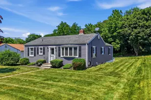 31 Roseleah Dr, Waterford, CT 06385 - Photo 1