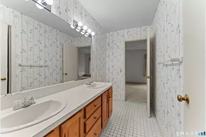 675 Newfield Street #9, Middletown, CT 06457 - Photo 15