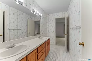675 Newfield St, Middletown, CT 06457 - Photo 15