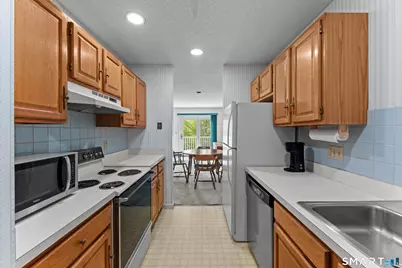 675 Newfield Street #9, Middletown, CT 06457 - Photo 7