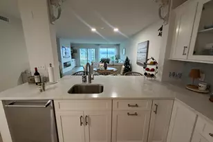 5 Mansfield Grove Rd, East Haven, CT 06512 - Photo 5