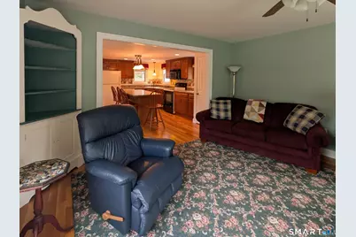 10 Shore Road, Waterford, CT 06385 - Photo 9
