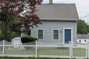 10 Shore Rd, Waterford, CT 06385 - Photo 1