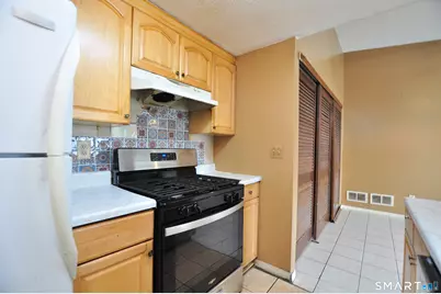 64 Little Oak Lane #64, Rocky Hill, CT 06067 - Photo 13