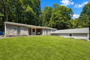 22 Circle Dr, Ashford, CT 06278 - Photo 1