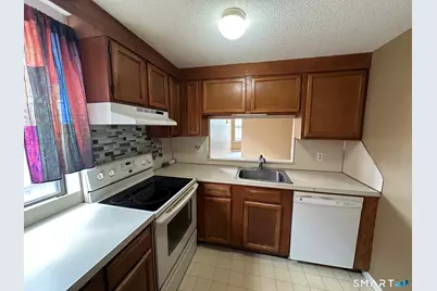 36 Essex Street #1C, Hartford, CT 06114 - Photo 9