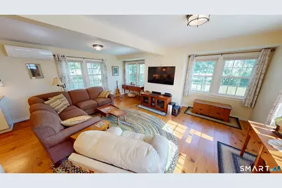 25 Beckwith Street, East Lyme, CT 06357 - Photo 9