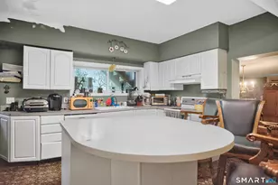 180 Fresh Meadow Ln, Milford, CT 06461 - Photo 7
