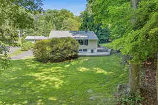 60 Arden Ln, Stamford, CT 06905 - Photo 37