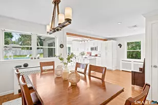 31 Sunset Dr, Shelton, CT 06484 - Photo 9