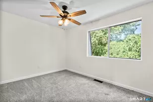 410 Farmington Ave, New Britain, CT 06053 - Photo 25