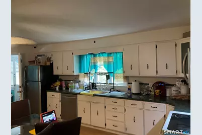 96 Allencrest Drive, Stratford, CT 06614 - Photo 5