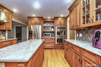 52 Lauderdale Drive, Trumbull, CT 06611 - Photo 25