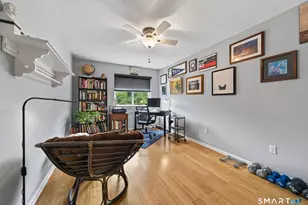 105 Peddlars Dr, Branford, CT 06405 - Photo 21