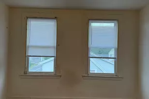 31 Lucy St, Woodbridge, CT 06525 - Photo 3