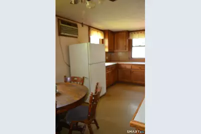 284 Deerfield Road, Windsor, CT 06095 - Photo 9