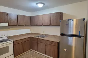 45 Donna Dr, New Haven, CT 06513 - Photo 3