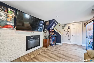 98 Edgewood Avenue, Thomaston, CT 06787 - Photo 15