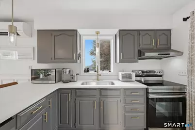 46 First Avenue, Waterford, CT 06385 - Photo 13