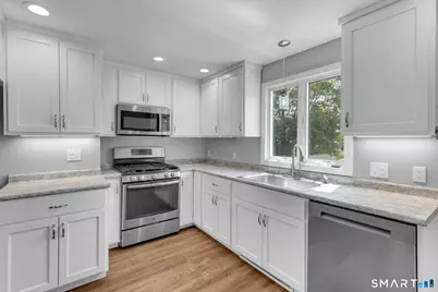 47 Kingswood Road, West Hartford, CT 06119 - Photo 3