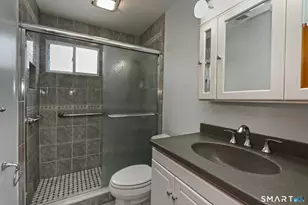 39 Enright St, West Haven, CT 06516 - Photo 9