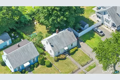 11 Redfield Road, Fairfield, CT 06824 - Photo 3