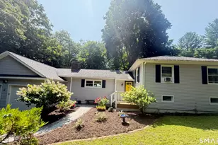 11 Hall Passway, Danbury, CT 06811 - Photo 3