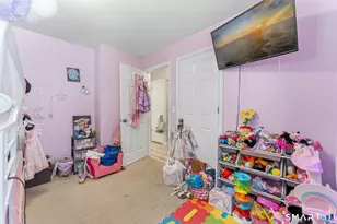 102 Brandegee Ave, Groton, CT 06340 - Photo 19