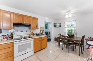 102 Brandegee Ave, Groton, CT 06340 - Photo 9
