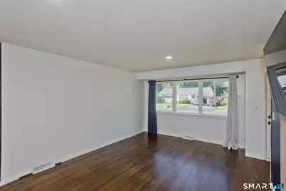19 Yale Drive, Enfield, CT 06082 - Photo 11