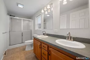 8 Rose Ct, East Windsor, CT 06088 - Photo 13