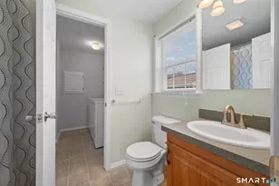 8 Rose Ct, East Windsor, CT 06088 - Photo 17