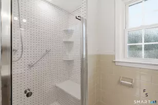 24 Amos St, Hamden, CT 06518 - Photo 29