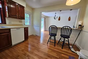 172 Country Hills Rd, Hamden, CT 06514 - Photo 7