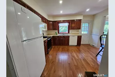 172 Country Hills Road, Hamden, CT 06514 - Photo 5