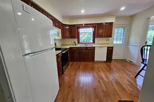 172 Country Hills Rd, Hamden, CT 06514 - Photo 5