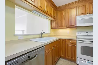 51 Forest Avenue #61, Greenwich, CT 06870 - Photo 7