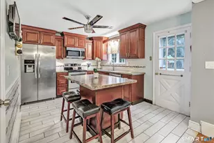 7 Thorburn Ave, Trumbull, CT 06611 - Photo 7