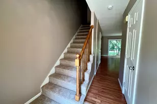 9 Ayreshire Ct, Suffield, CT 06078 - Photo 3